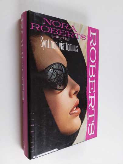 Nora Roberts : Syntinen viattomuus