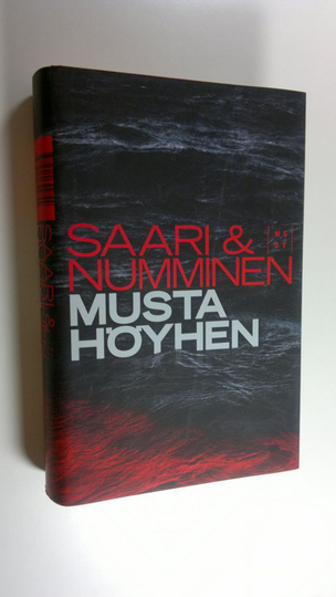 Mauno Saari : Musta höyhen