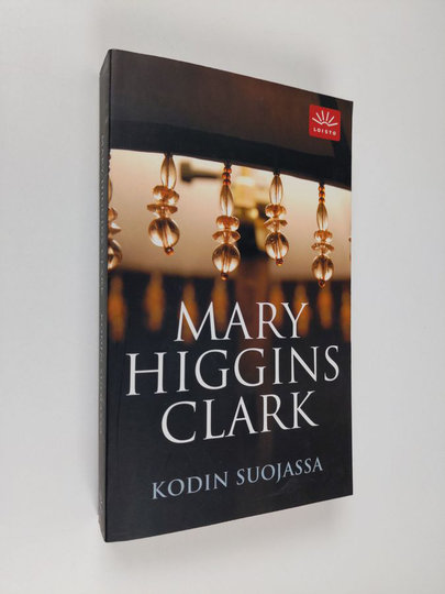 Mary Higgins Clark : Kodin suojassa