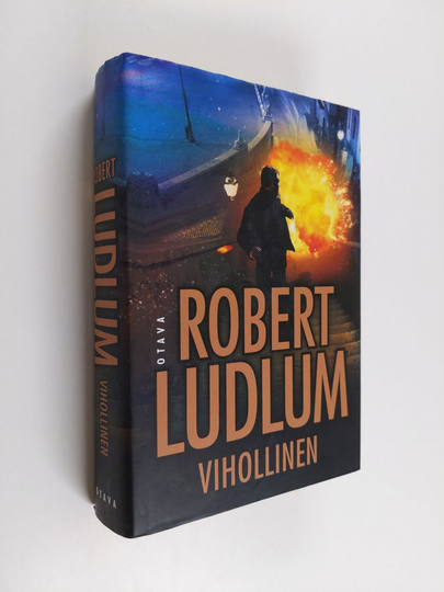 Robert Ludlum : Vihollinen
